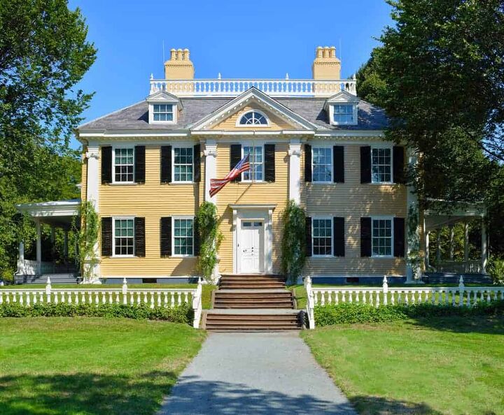 14 inviting front door colors for a yellow house