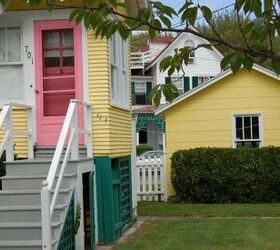 14 inviting front door colors for a yellow house
