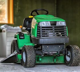 Riding mower manual outlet transmission