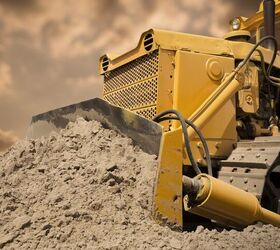 What's The Cheapest Way to Move Dirt? (and Rental Equipment Pricing)