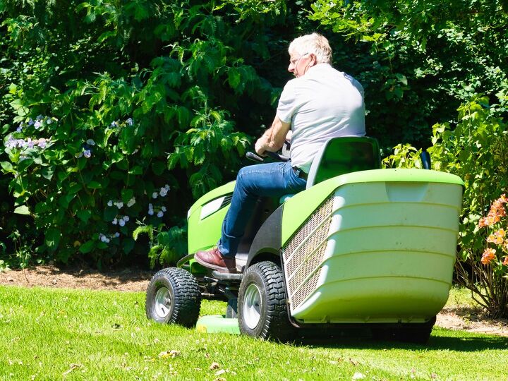 Riding Mower Won't Move Forward Or Reverse? (We Have A Fix)