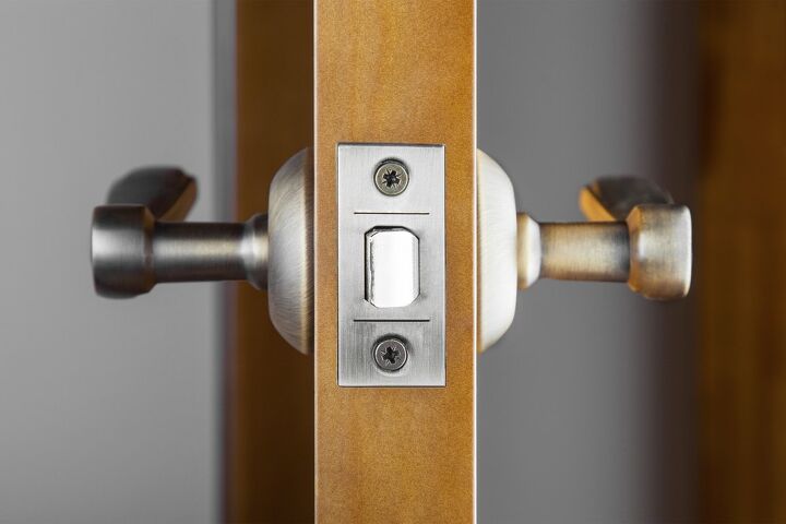 What to Do When Your Kwikset Door Latch Won't Retract [Quick Fix]