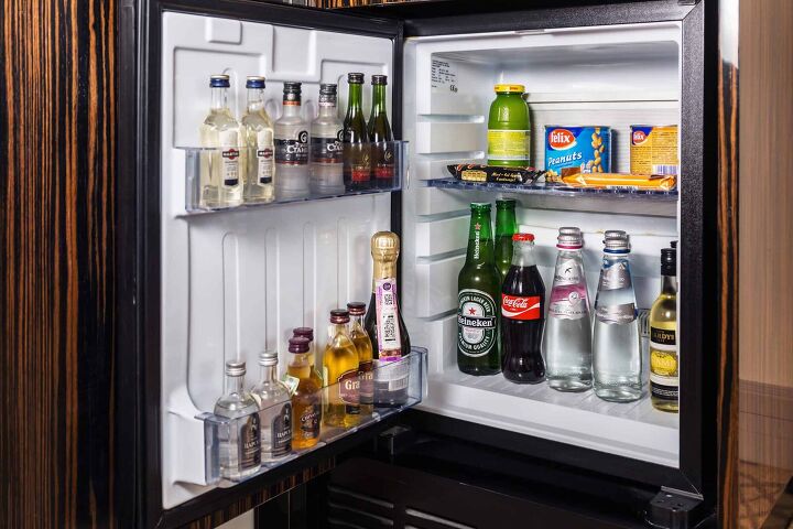 Mini Fridge Makes Popping Noise? (Possible Causes & Fixes