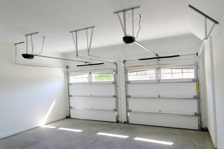 what are the standard dimensions for a 2 car garage