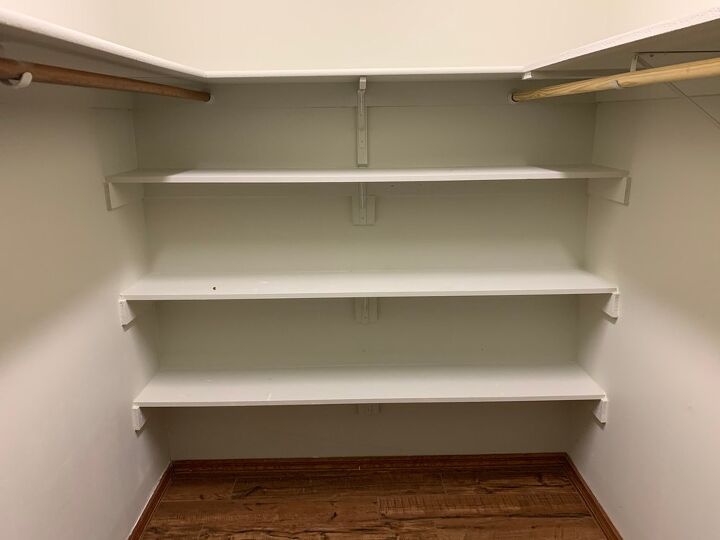 how much weight can closetmaid shelves hold