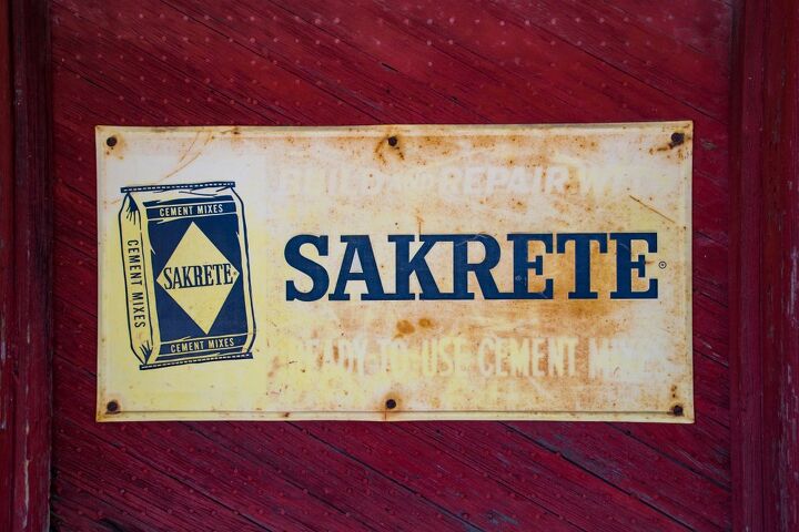 sakrete vs quikrete which is the better concrete mix