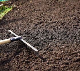How Much Does A Yard Of Topsoil Weigh?