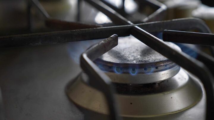 How To Disconnect A Gas Stove (Step By Step Guide) | Upgradedhome.com