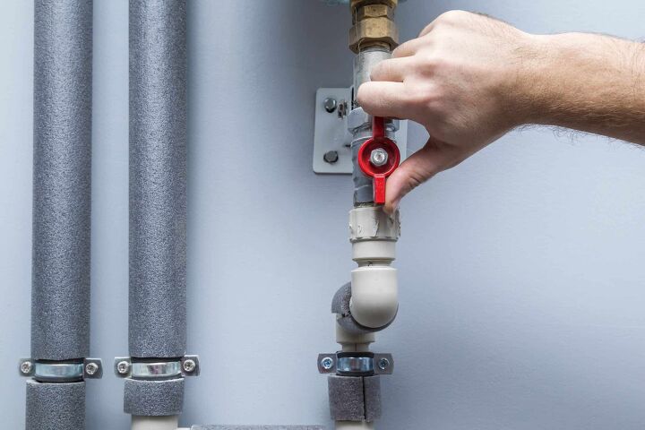 how do i know if my water pressure regulator is bad