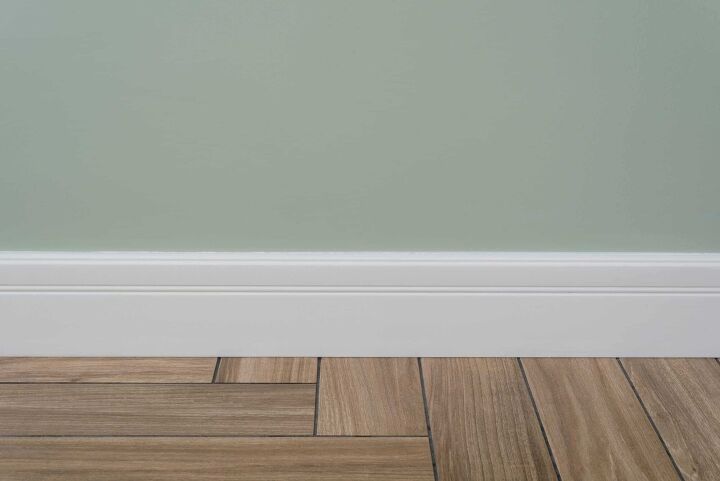 what size nails should i use for baseboard trim