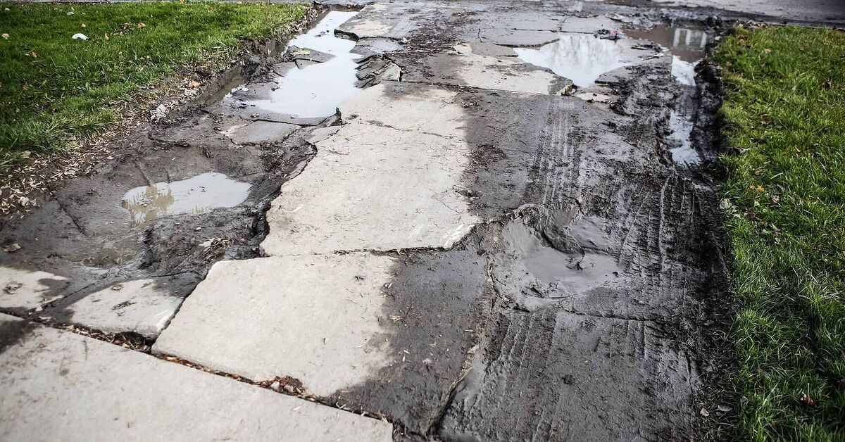 Lumpy Mud How To Fix A Muddy Driveway (In A Few Easy Steps) | Upgradedhome.com