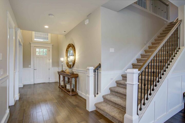 Which Side Should Handrail Be On Stairs?