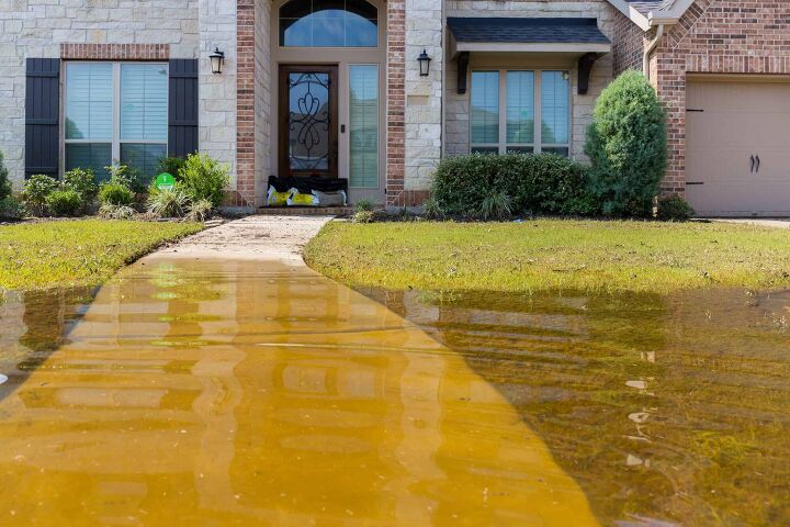 is it a bad idea to buy a house in a flood zone