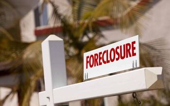 How Long Does It Take for HOA To Foreclose?
