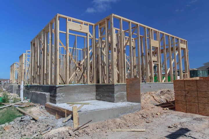 how long should a concrete slab cure before framing