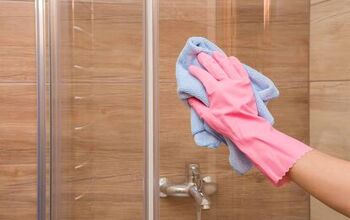 How To Clean Shower Doors With WD-40 (Step-by-Step Guide)