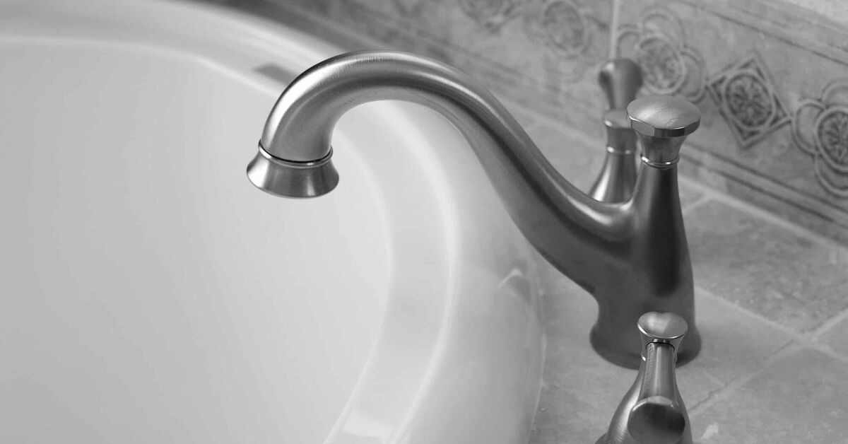 How To Replace A Roman Tub Faucet With No Access Panel | Upgradedhome.com
