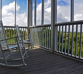 How Much Does A Screened Porch Cost?
