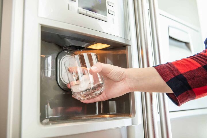 Copper Vs. Plastic Refrigerator Water Lines: Which One Is Better?