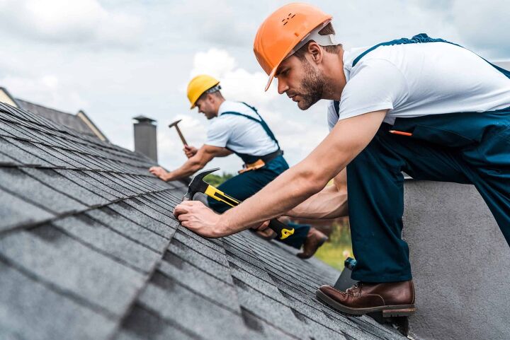 should i show my roofing contractor the insurance estimate