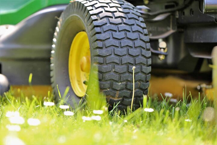 How To Break The Bead On A Lawnmower Tire
