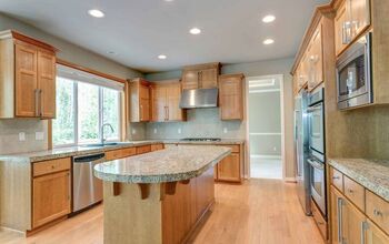 What Color Granite Goes With Honey Oak Cabinets?