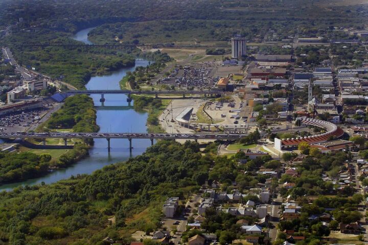 the 10 largest cities in texas by area population