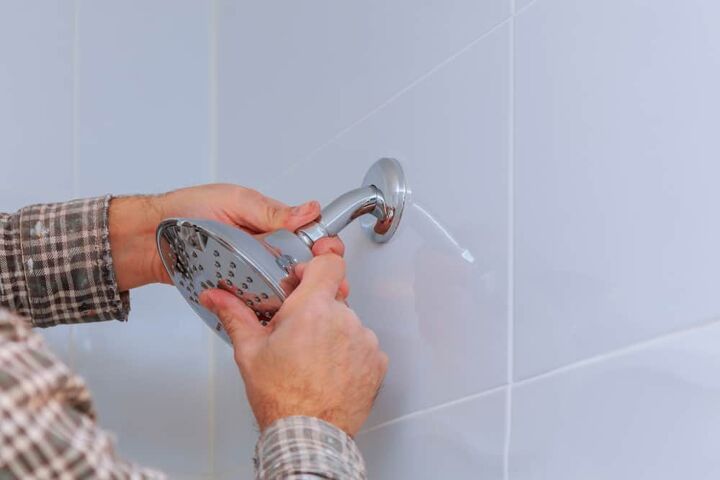 how to remove a stuck showerhead 9 easy steps