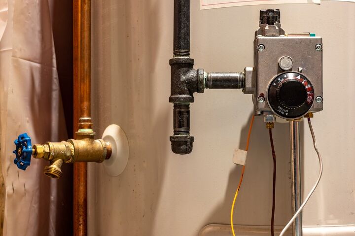 how to stop wind from blowing out pilot light on a water heater