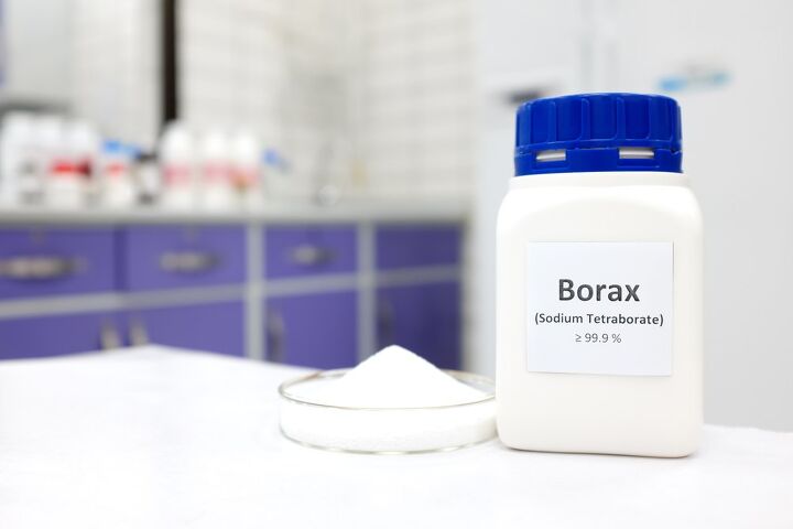Can You Use Borax And Vinegar Together? (Find Out Now!)