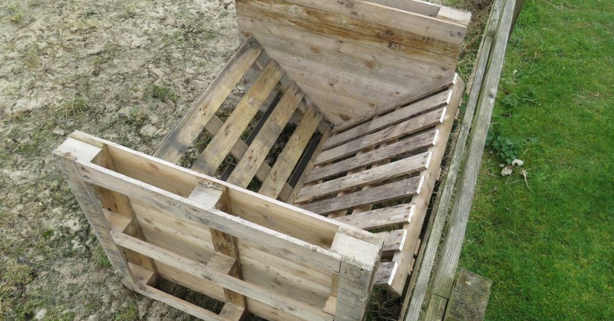How To Build A Manger Out Of Pallets