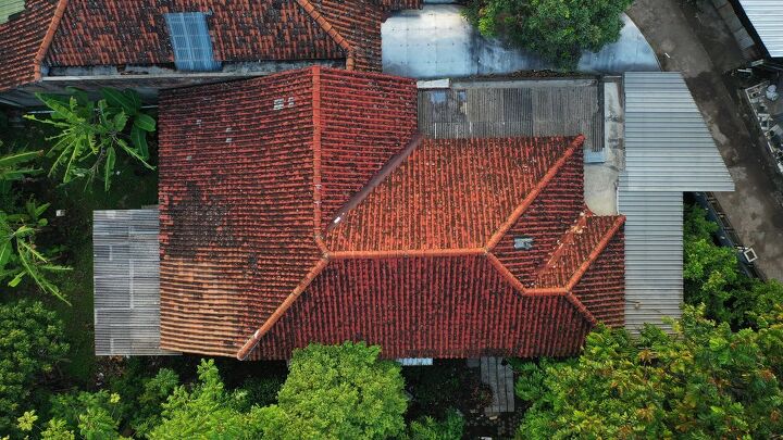 gable vs hip roof which one is better