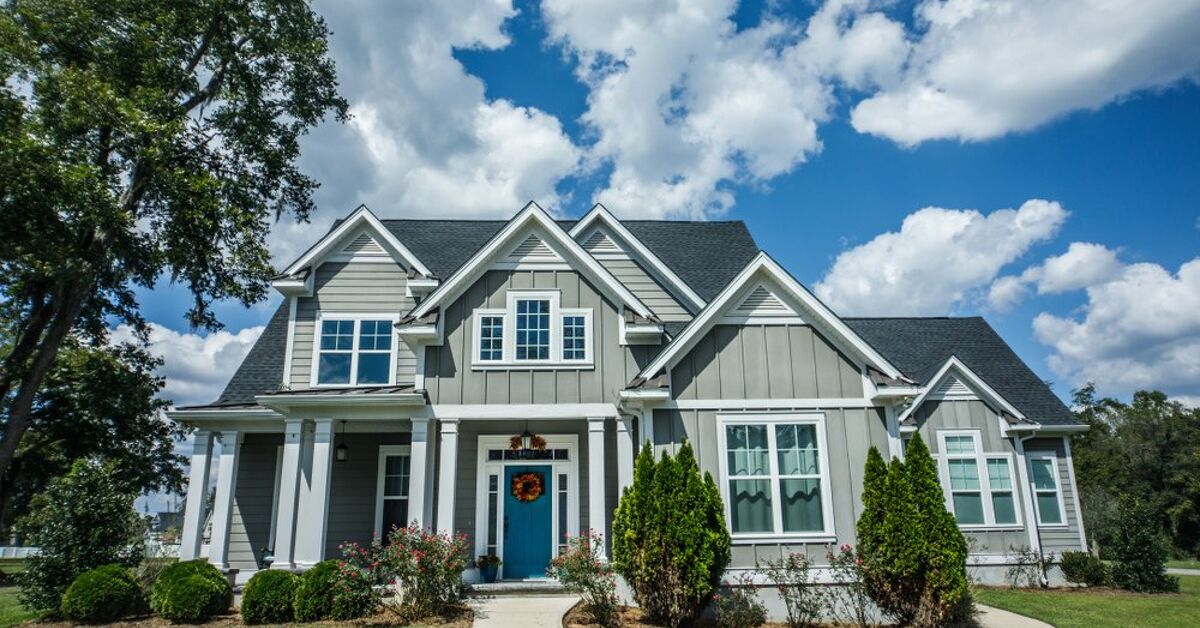 How To Install Hardie Siding Around Windows | Upgradedhome.com