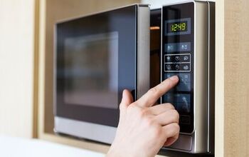 How To Get A Burnt Smell Out Of The Microwave