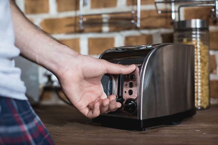 Can You Put Aluminum Foil In The Toaster? (Find Out Now!)