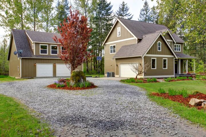 how much does a gravel driveway cost