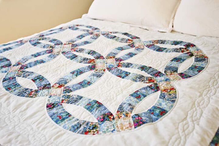 Standard Full-Size Quilt Dimensions (with Photos)