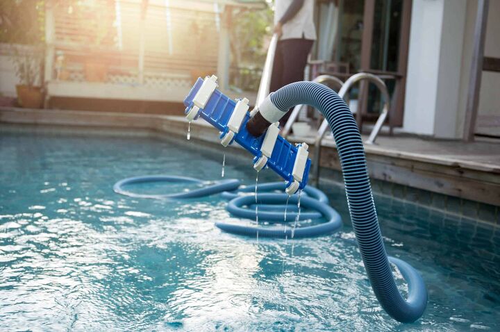 How To Make A Pool Vacuum Using A Garden Hose | Upgradedhome.com