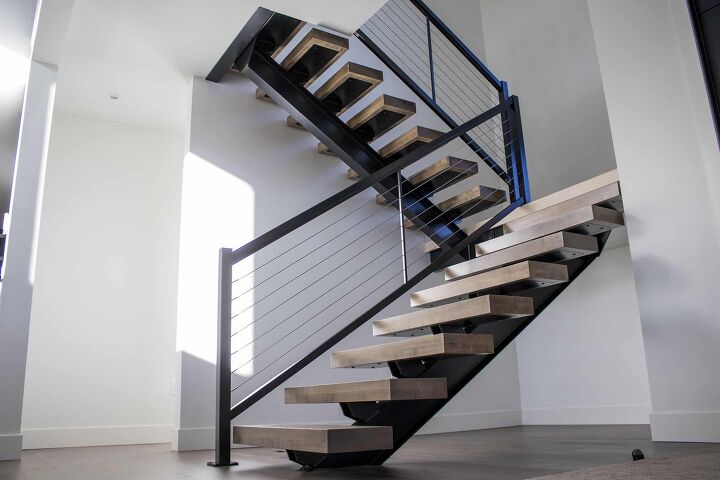 what are the parts of a staircase with diagram
