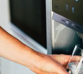 Samsung Ice Maker Not Filling With Water? (6 Causes & Fixes)
