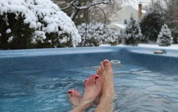How To Keep A Hot Tub From Freezing (6 Easy Steps)