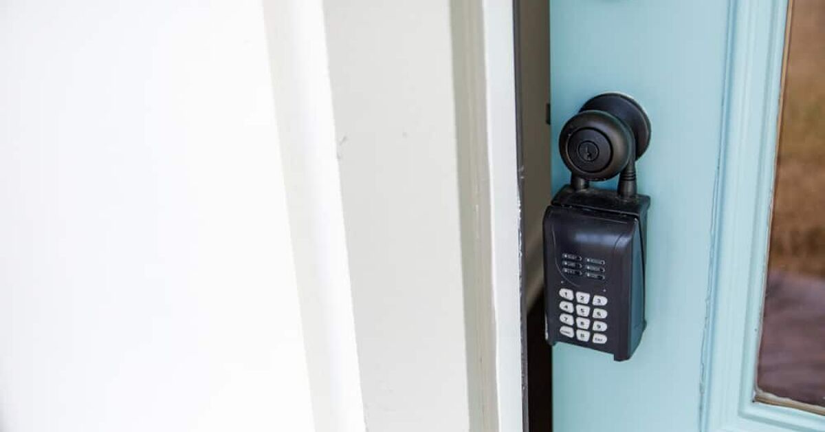 How To Open Master Lock Key Box (Without a Code) | Upgradedhome.com