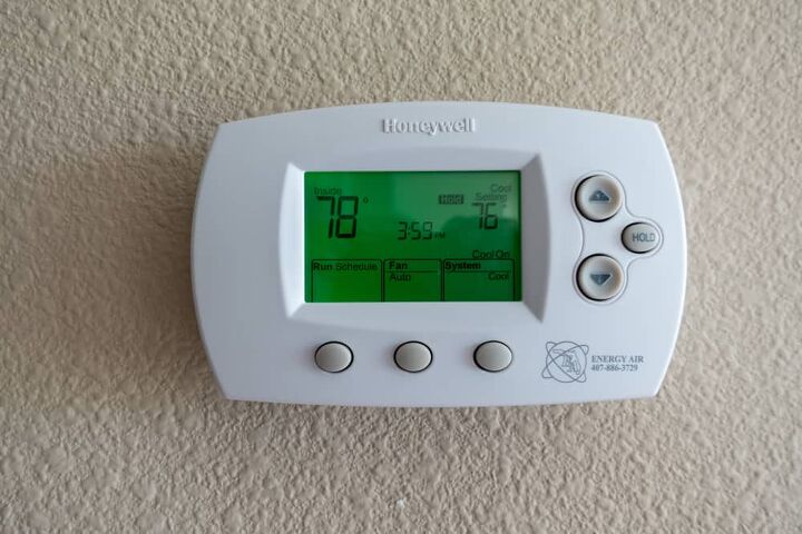 how to clear the schedule on your honeywell thermostat fast easy