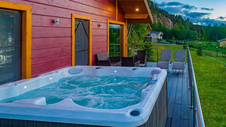 10 Hot Tubs Brands To Avoid (Buy These Brands Instead)