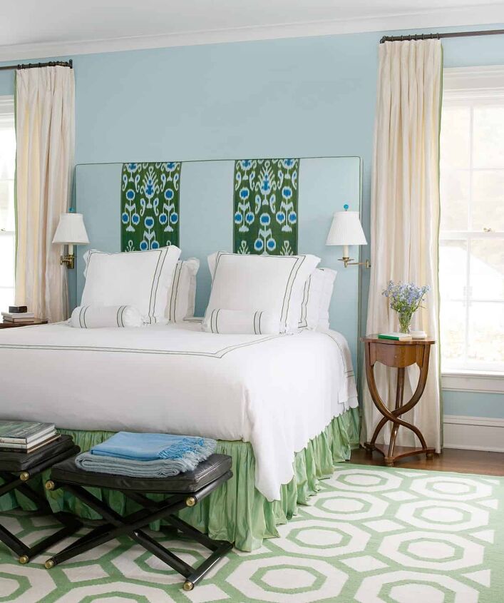 colors that go well with green for interior design