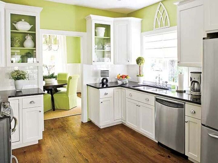 colors that go well with green for interior design