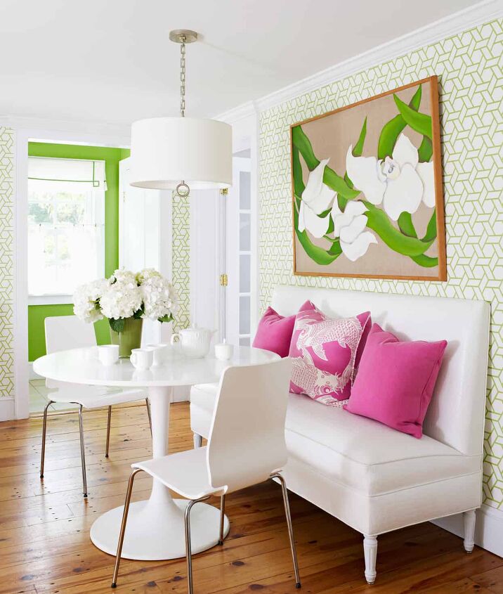 colors that go well with green for interior design