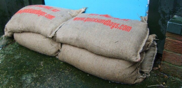 15 alternatives to sandbags for temporary flood protection