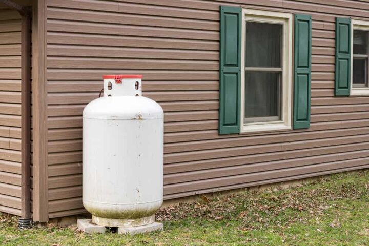 how much propane does it take to heat a 2000 square foot home