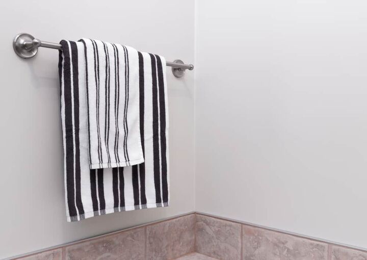 how to remove a towel bar from the wall do this